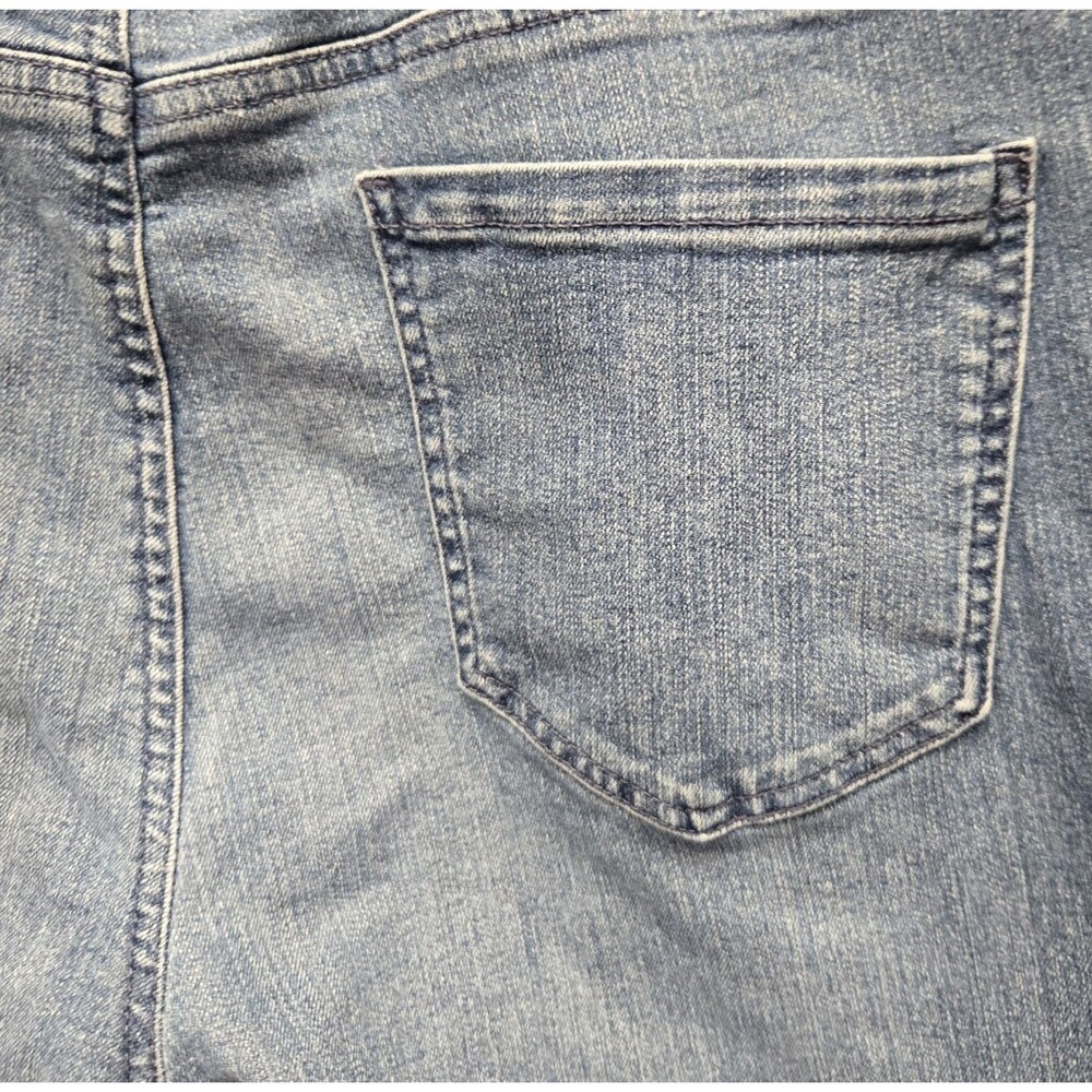 Gloria Vanderbilt Amanda Jeans Womens 18 Short Blue Denim Mid Rise Pants - Picture 7 of 9